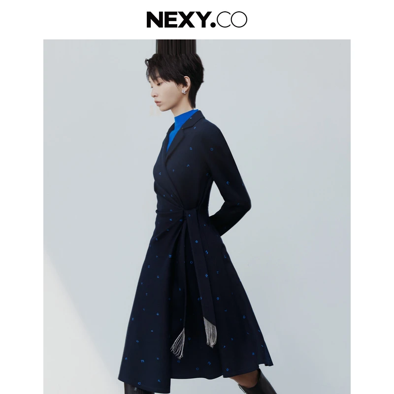 NEXY.CO/雷系撞色时尚长款奈蔻连衣裙XF05091Q7