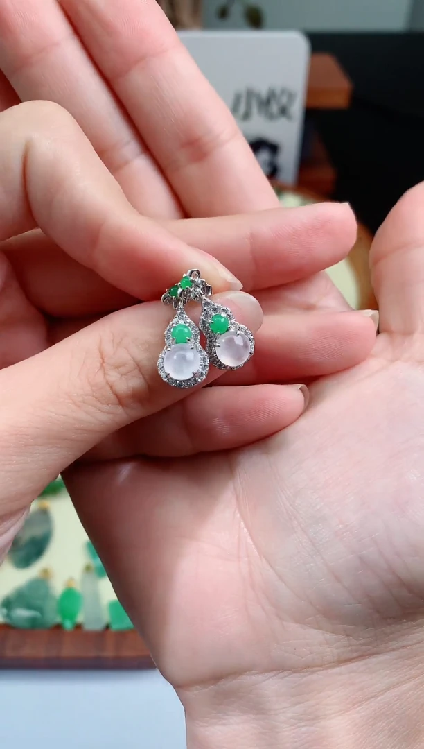 【闪购商品】翡翠耳饰银S925镶嵌翡翠