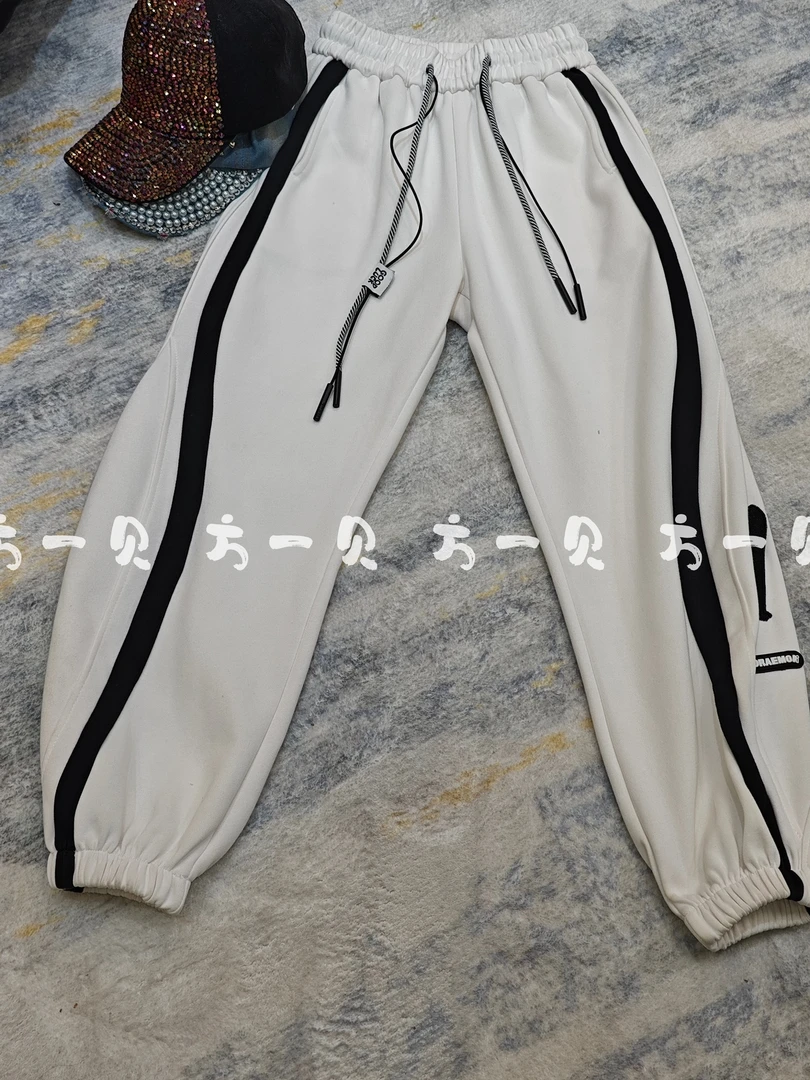 2024新款白色运动裤子女束脚卫裤线条秋冬款宽松设计感小众裤子