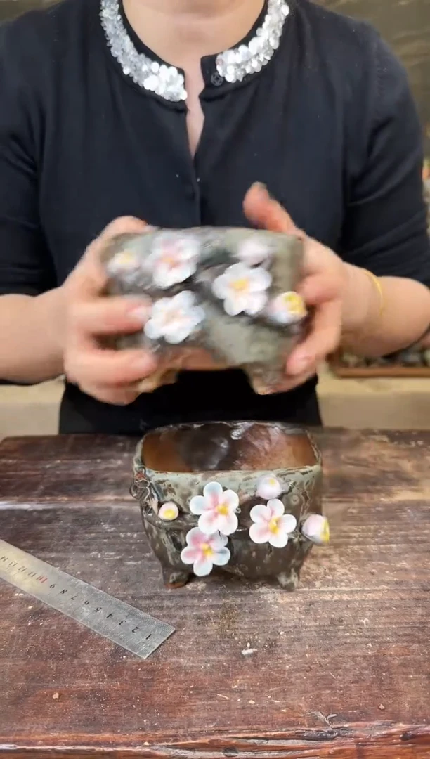 【闪购商品】小方口捏花2个深色