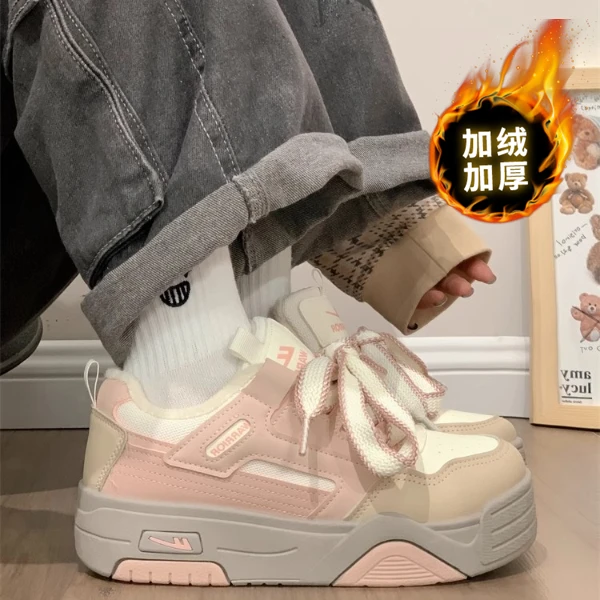 回力加绒小白鞋女2025冬季新款学生百搭板鞋运动休闲鞋增高板鞋