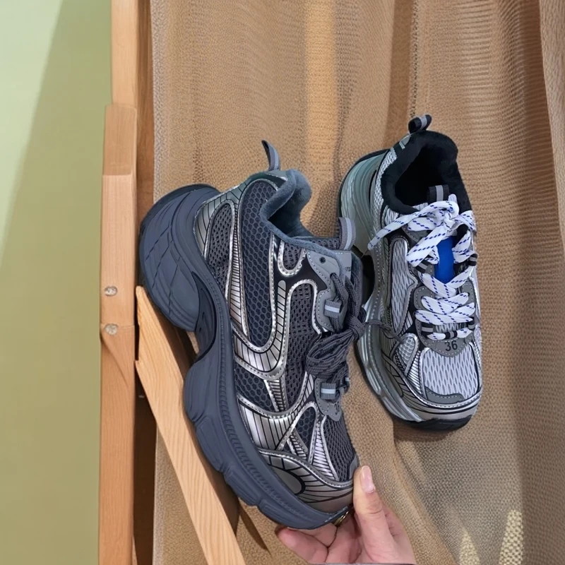 677断码特价女款真皮爆款品牌加绒厚底老爹鞋新疆包邮