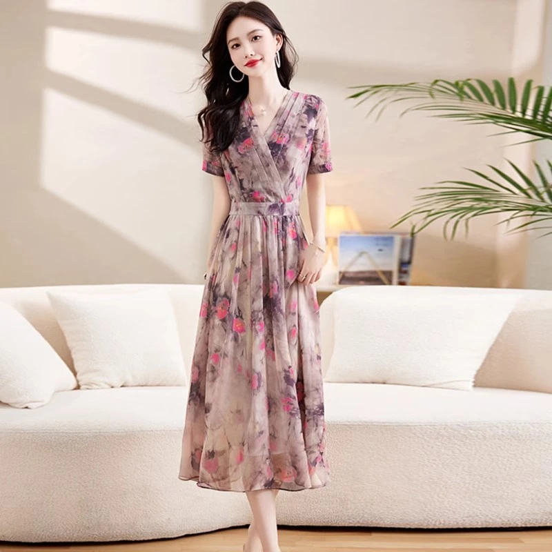 碎花连衣裙女2025夏季新款高端气质显瘦端庄大气洋气减龄裙子