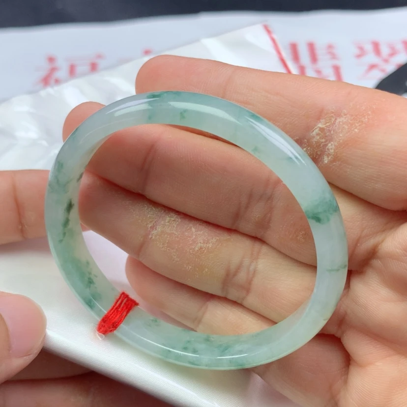 【闪购商品】翡翠手镯未镶嵌贵妃a 1