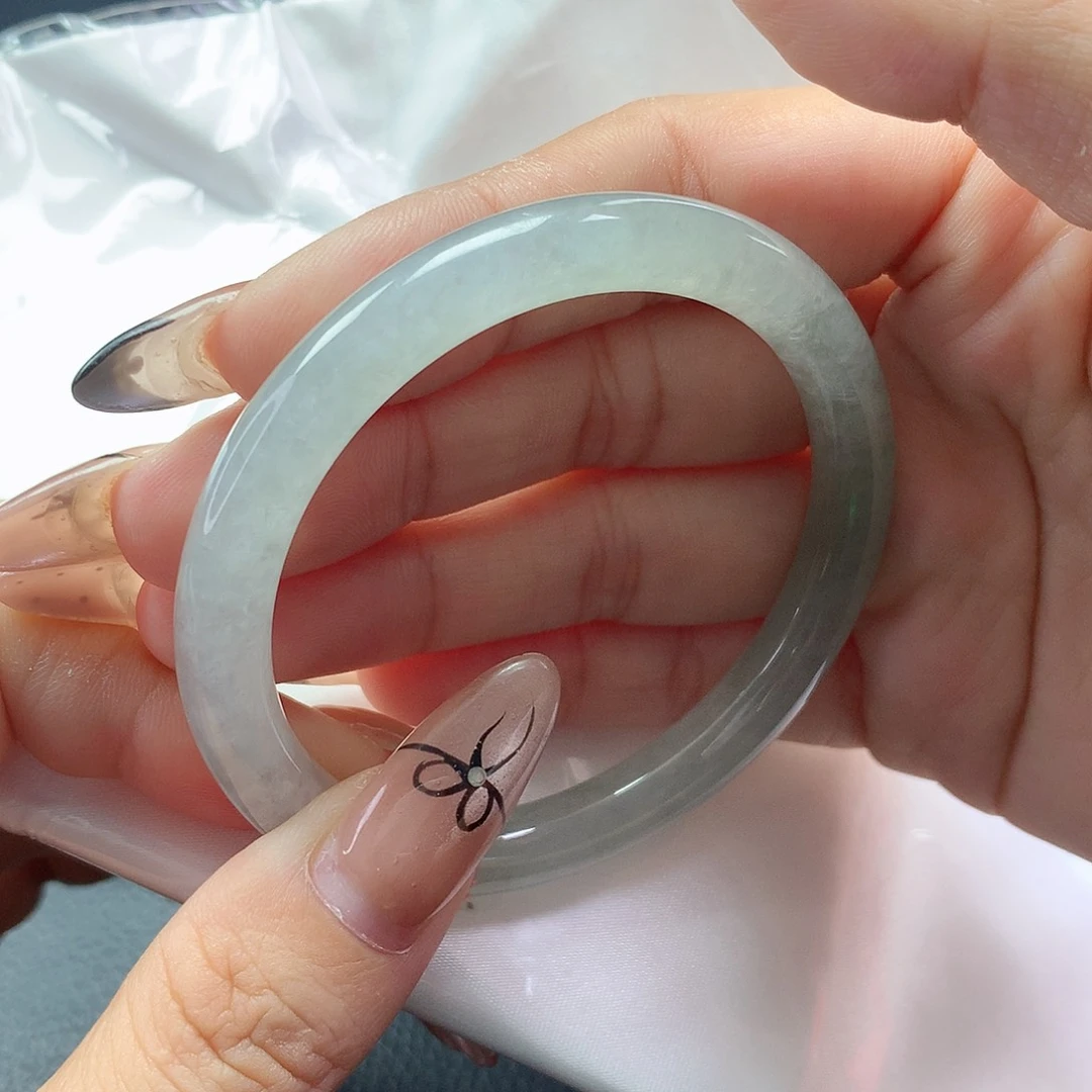 【闪购商品】翡翠手镯未镶嵌a 063200