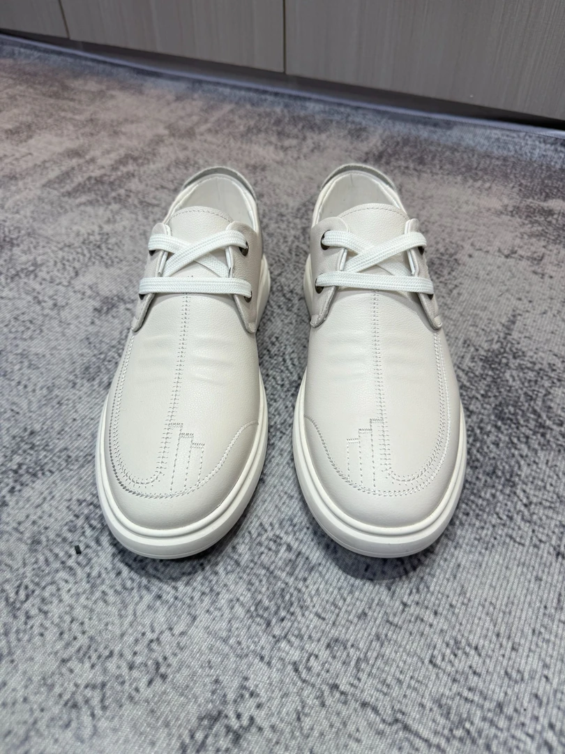 2024年爆款百搭四季中年青年休闲运动小白鞋平底鞋平板鞋潮流板鞋