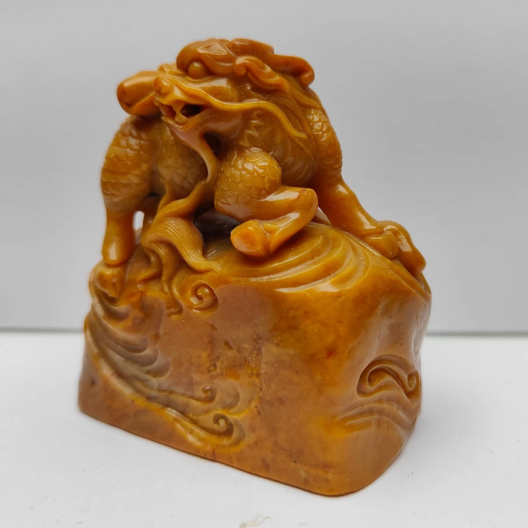 昌化田黄石手工留皮雕刻麒麟送书随形印章手玩印钮