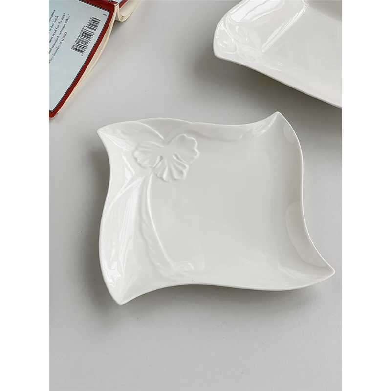 欧式ins风餐盘家用陶瓷盘耐高温纯色浮雕异形甜点盘点心盘西餐盘