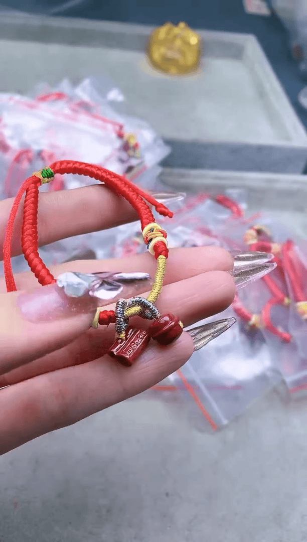 【闪购商品】锆石朱砂未镶嵌多样性发拍一发一