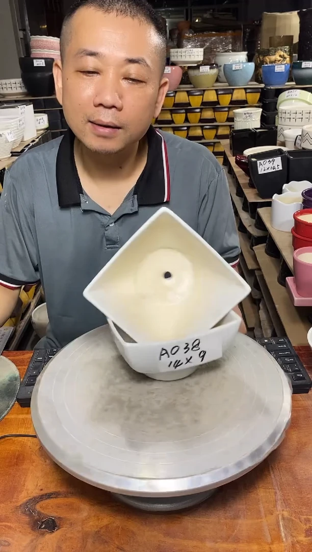 【闪购商品】红陶20CM以下微瑕花盆A038-2