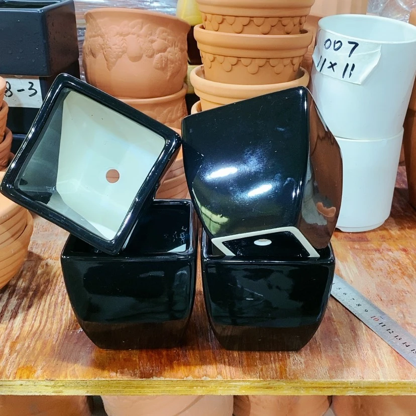 【闪购商品】红陶20CM以下10×10亮黑方四个