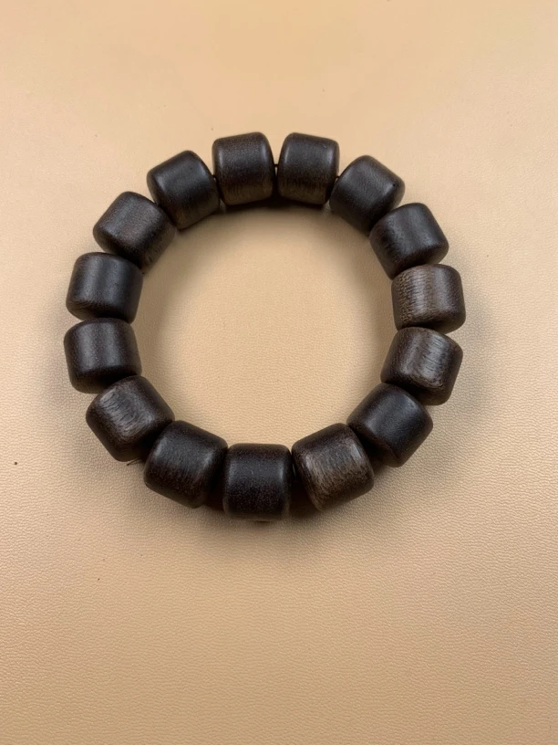 海南手串，1.5桶珠香味好