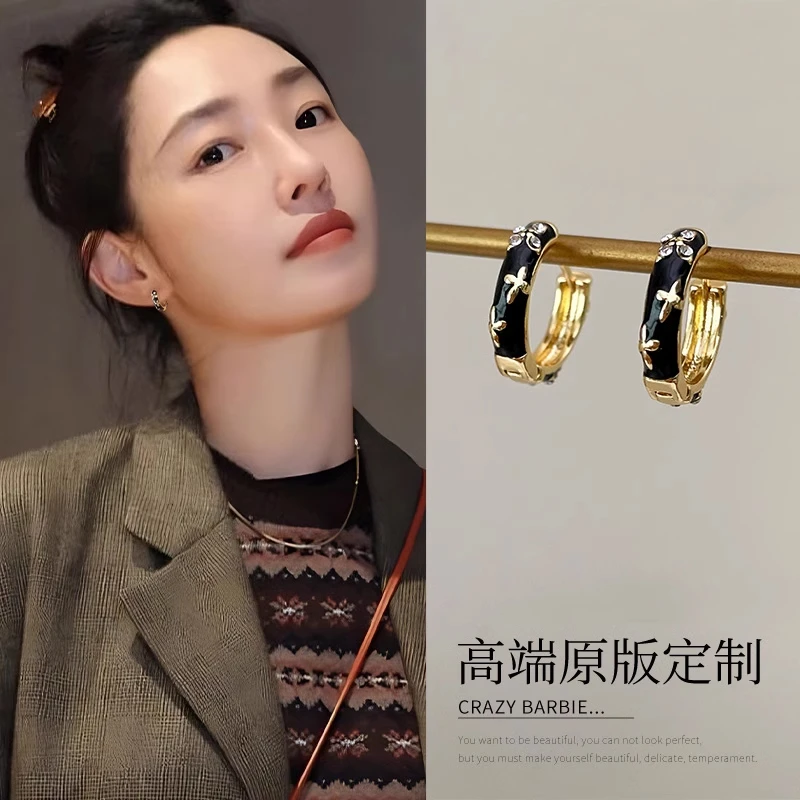 铜合金耳饰 白百何同款黑色耳环女轻奢复古小众耳扣高级感ins耳圈