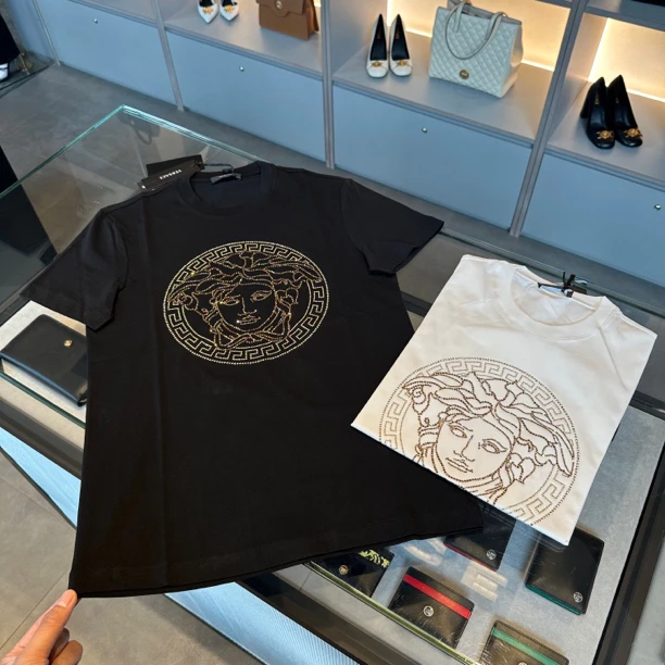 未使用 VERSACE/范思哲 范思哲品牌带砖男士短袖