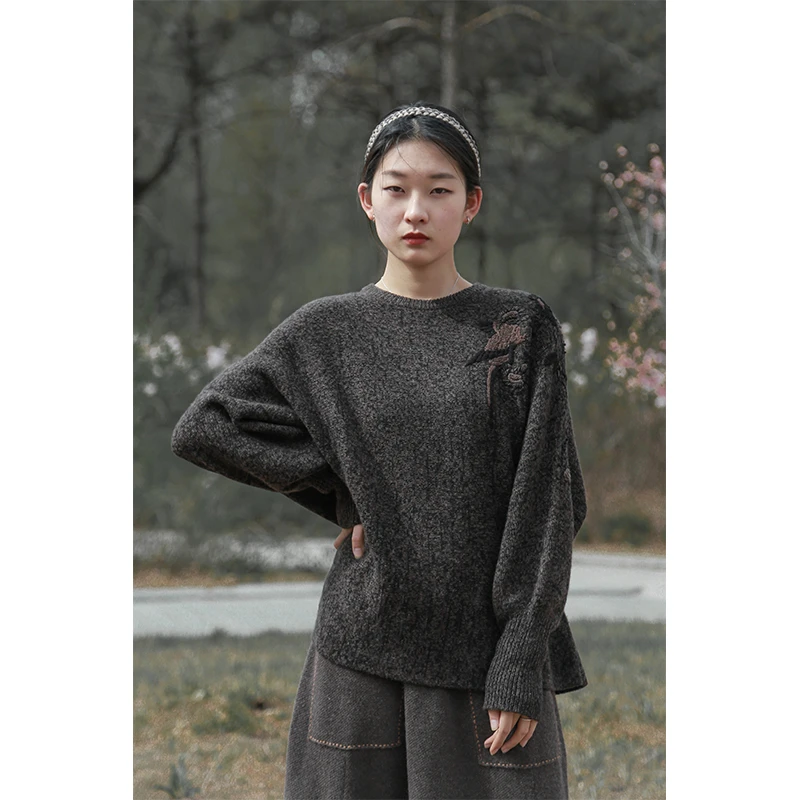 润帛 【织绒记 春】纯手工刺绣 山羊绒横织工艺 三色拼纱蝙蝠秋冬