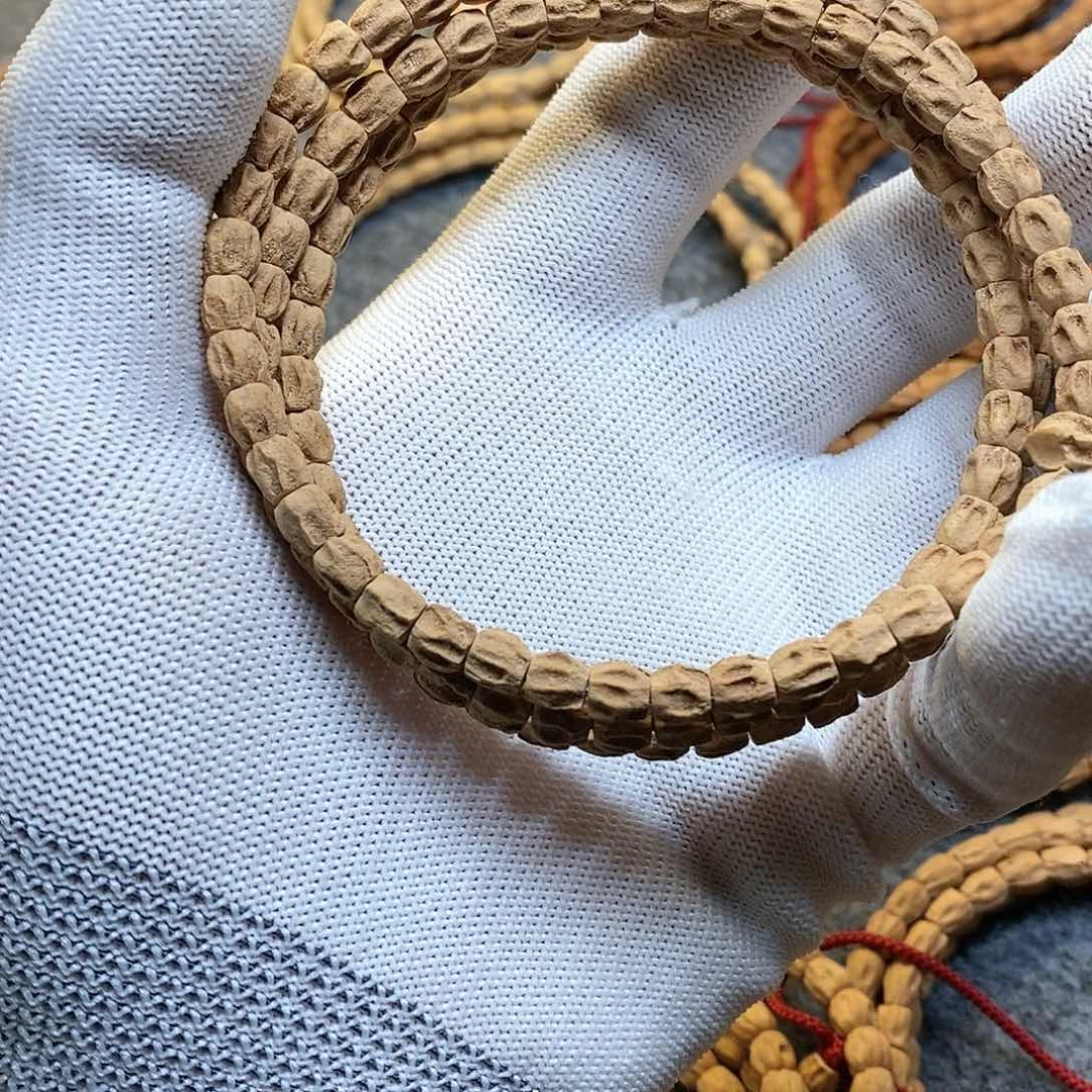 柏香籽/百香籽手串大*