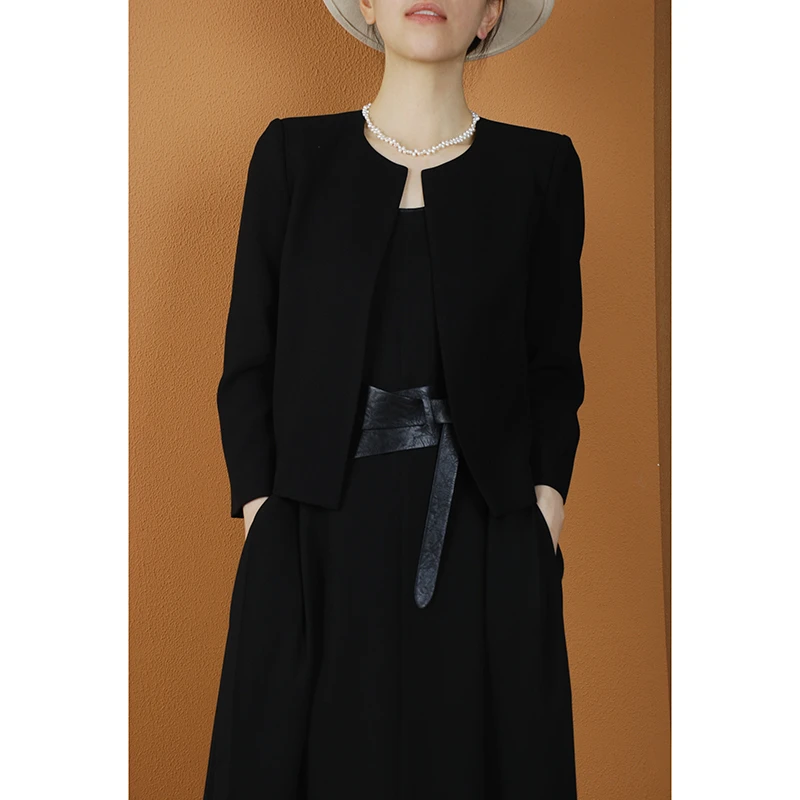 【与风萦】圆领短款西装气质时尚西服设计感七分袖纯色无扣流光风