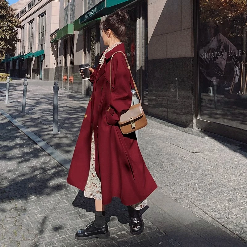 酒红色结婚婚礼赫本风风衣外套女春秋2025新款中长款过膝显瘦大衣