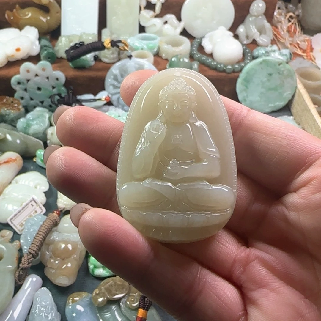 和田玉颈饰未镶嵌