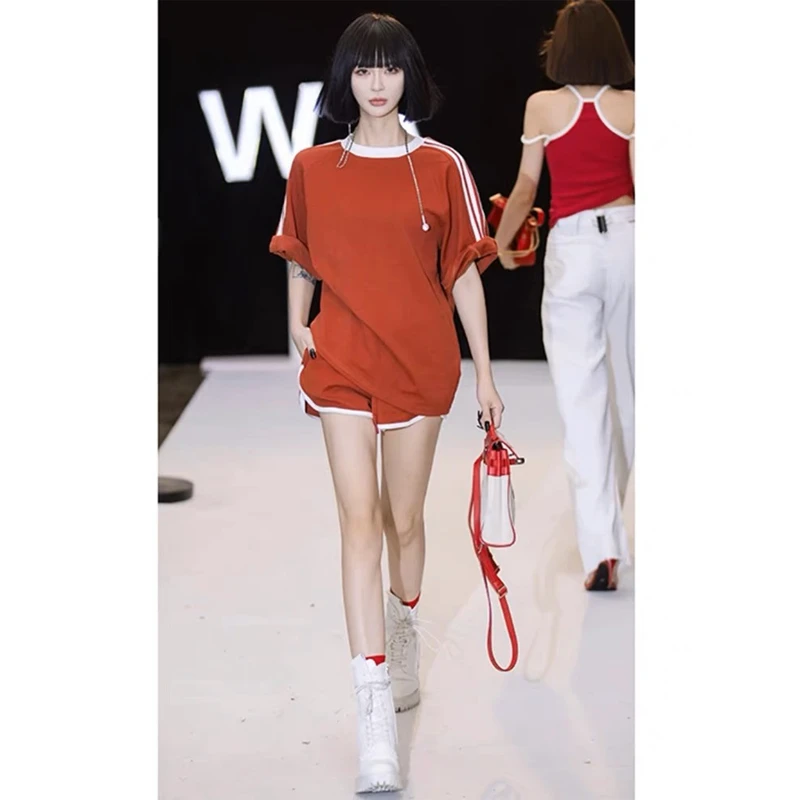 休闲运动套装女夏季2024新款时尚宽松显瘦短袖T恤运动短裤两件套