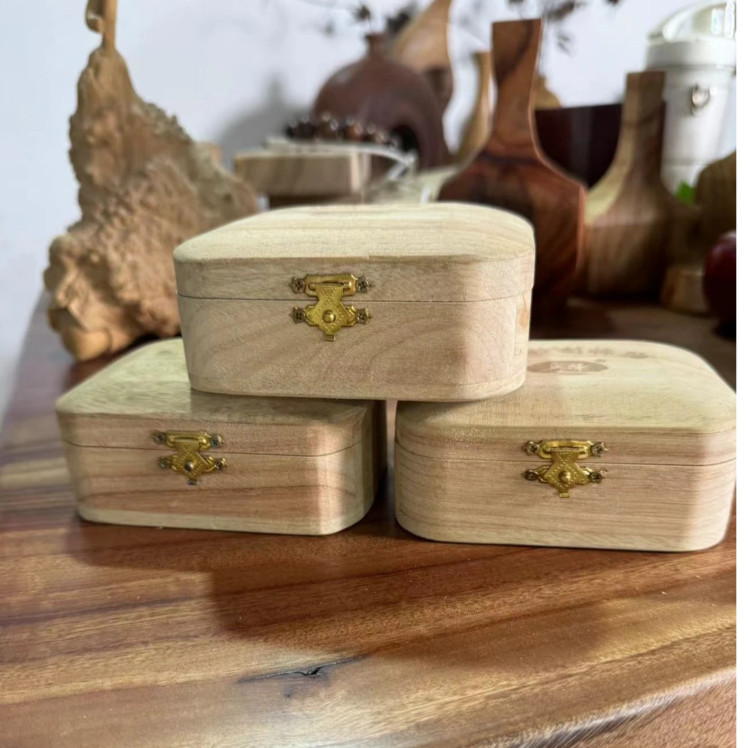 香樟木小木匣复古桌面收纳樟脑木盒