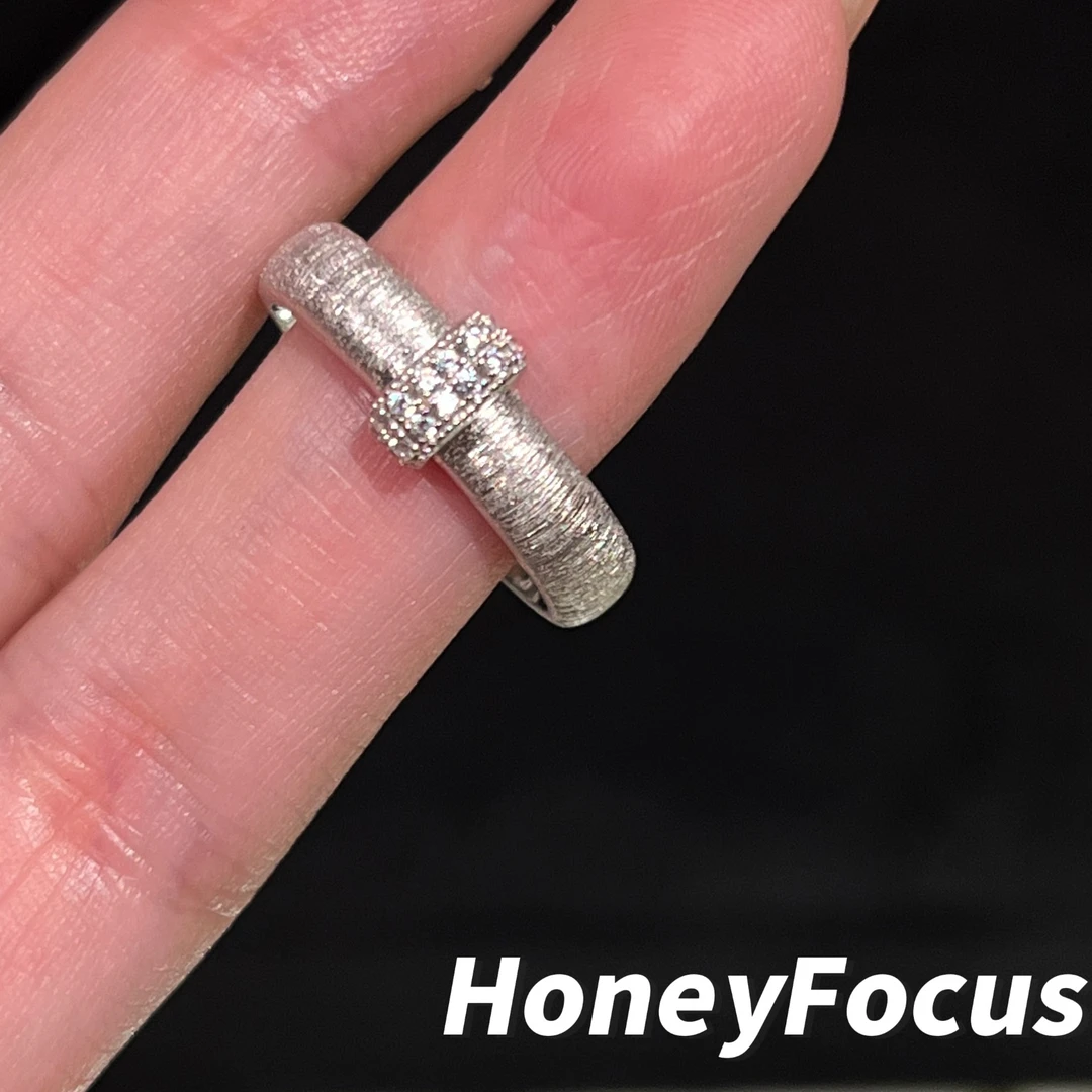 925银合成锆石戒指 银色拉丝戒指 小众轻奢百搭款拉丝戒指 #8827