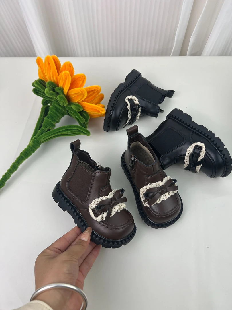 《艾米家》新款舒适防滑女童短靴靴子时尚公主儿童加绒小童保暖秋冬
