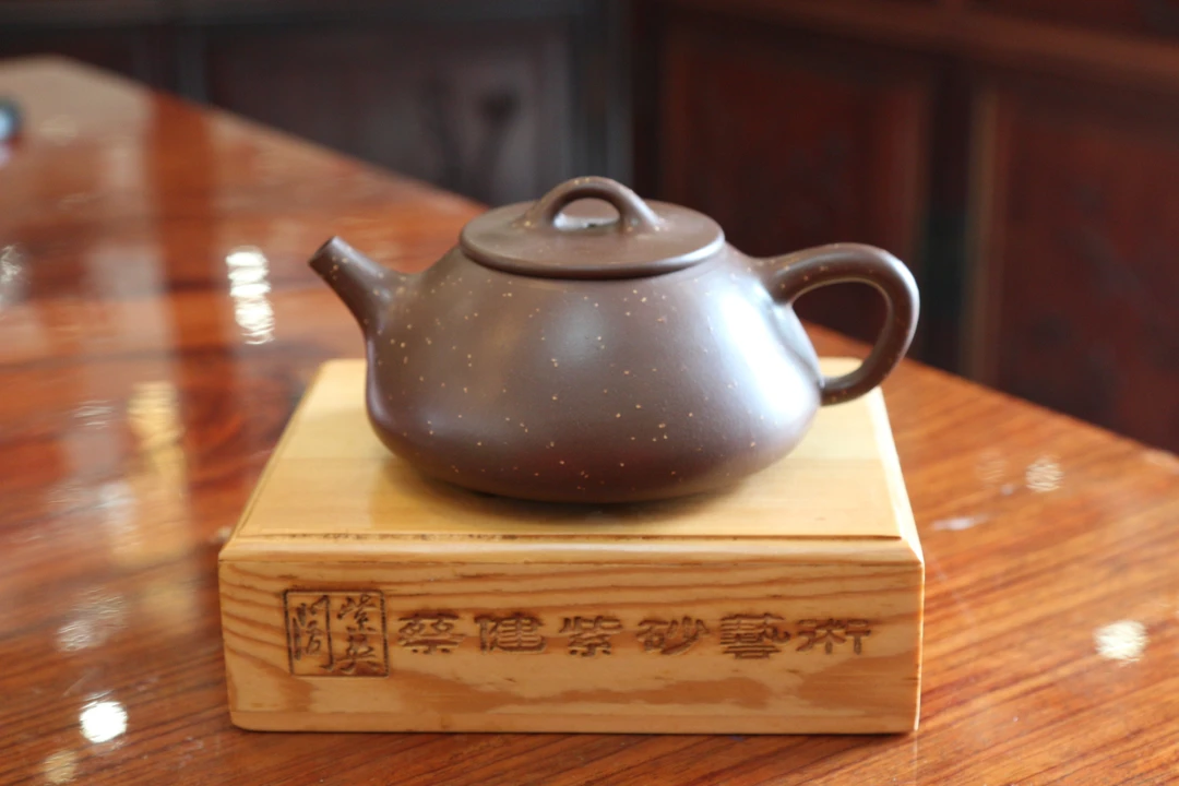 平盖手工筋纹茶壶紫砂壶石瓢全手工紫泥铺砂180cc全手工专用青年