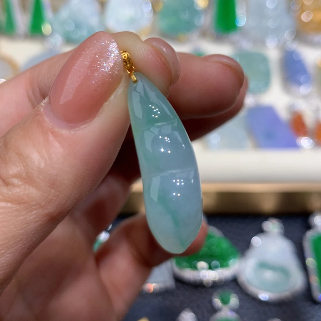 【闪购商品】翡翠颈饰18K金镶嵌