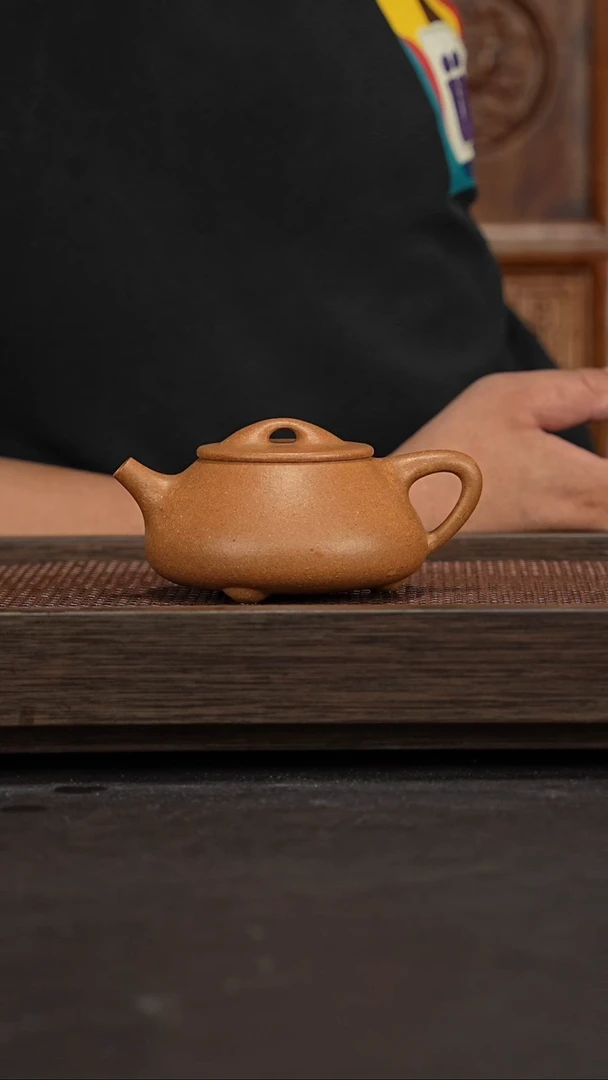【闪购商品】紫砂茶壶老降坡  景州石瓢