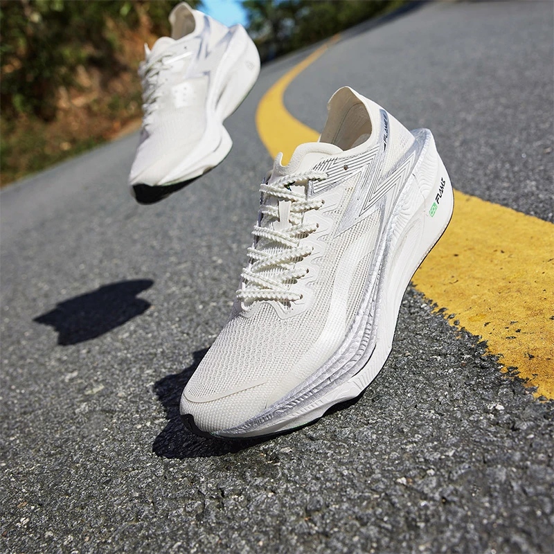 361°【飞燃3.0ET】专业跑步鞋男竞速训练运动鞋动态碳板体测综训鞋