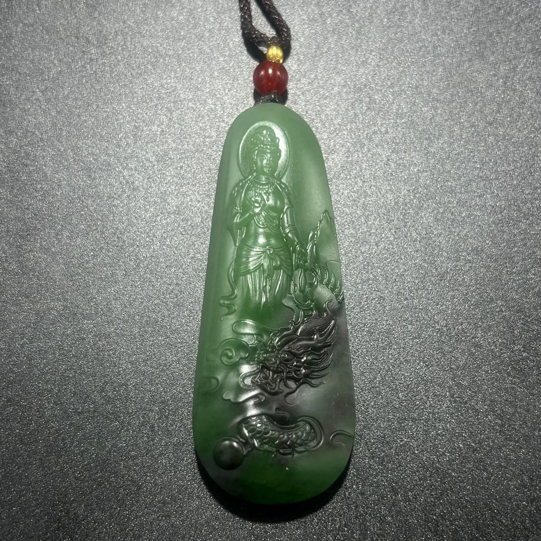 和田玉碧玉观音男款时尚绿色雕刻精美精雕菠菜绿俏色满绿00041