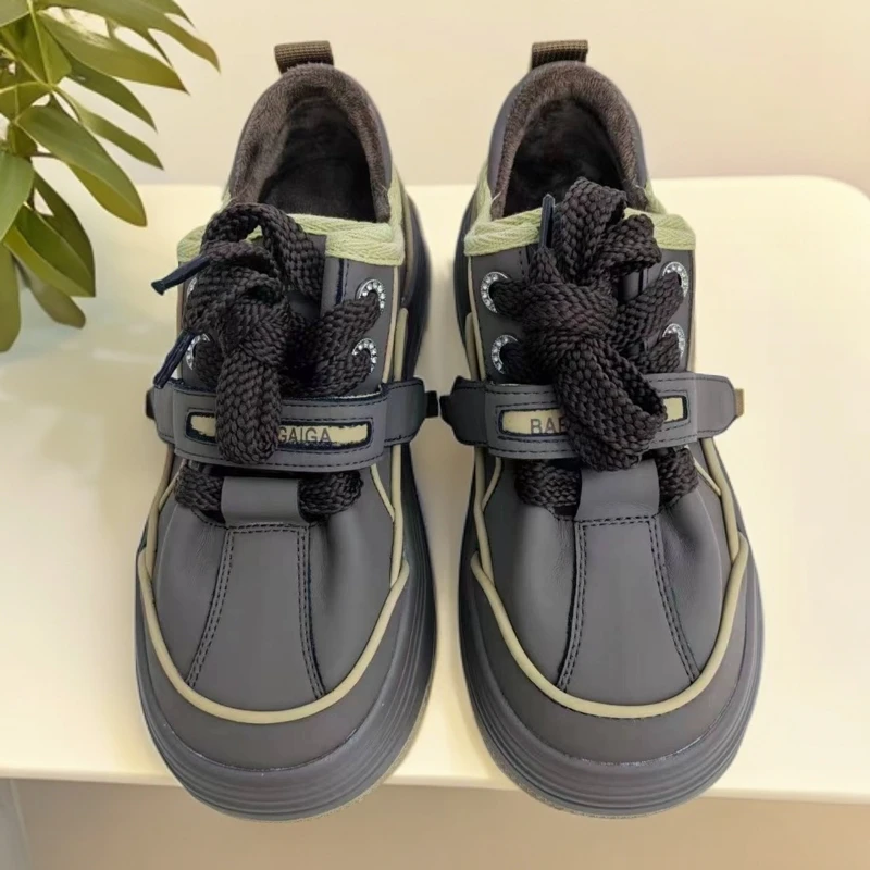 JH877-8 女款百搭厚底圆头加绒面包鞋休闲鞋老爹鞋（棕色）