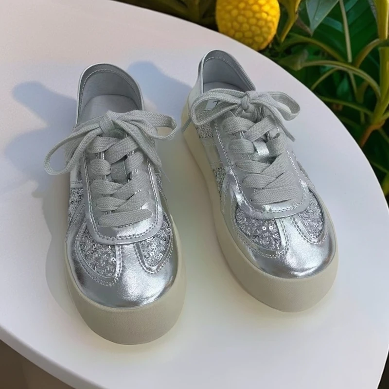 8801 女款亮片百搭复古松糕厚底增高休闲板鞋（银色）