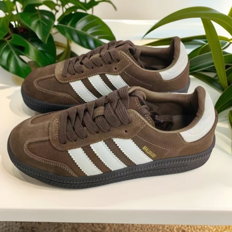 JH888-2A 女款复古厚底百塔平底板鞋休闲鞋（卡其色）