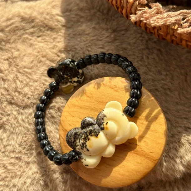 吉月蜜蜡奥利奥抱抱熊熊头椰蒂手串