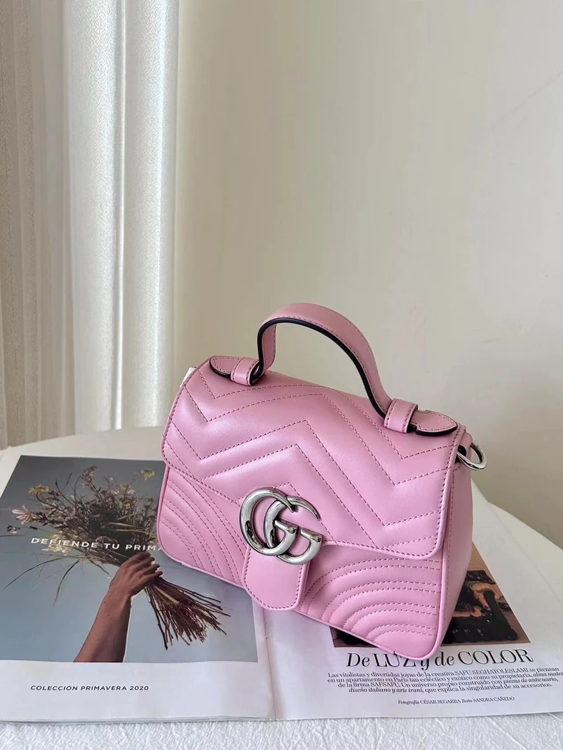 99新 GUCCI/古驰 古驰 marmont邮差粉银手提包/公价9400/严单肩选