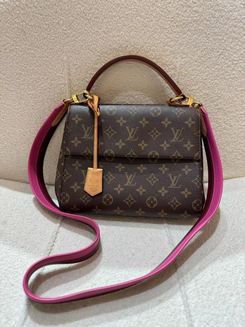 95新 LouisVuitton/路易威登 cluny克鲁尼bb单肩斜挎包//严选