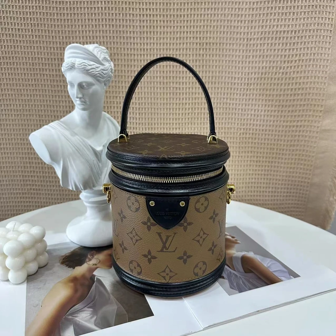 全新未使用 LouisVuitton/路易威登 lv发财桶包/公价20400/严选