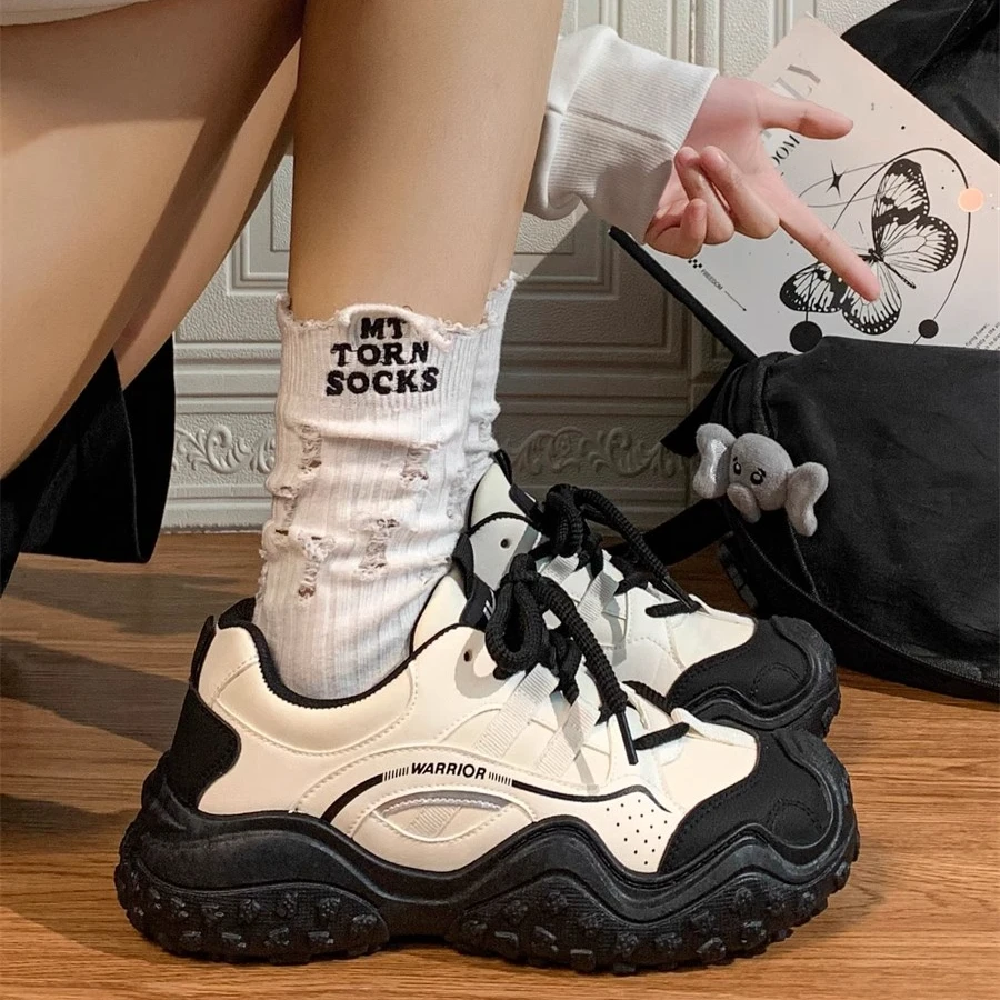 回力黑白软底户外登山鞋子女秋季2025新款爆款运动鞋复古休闲鞋潮