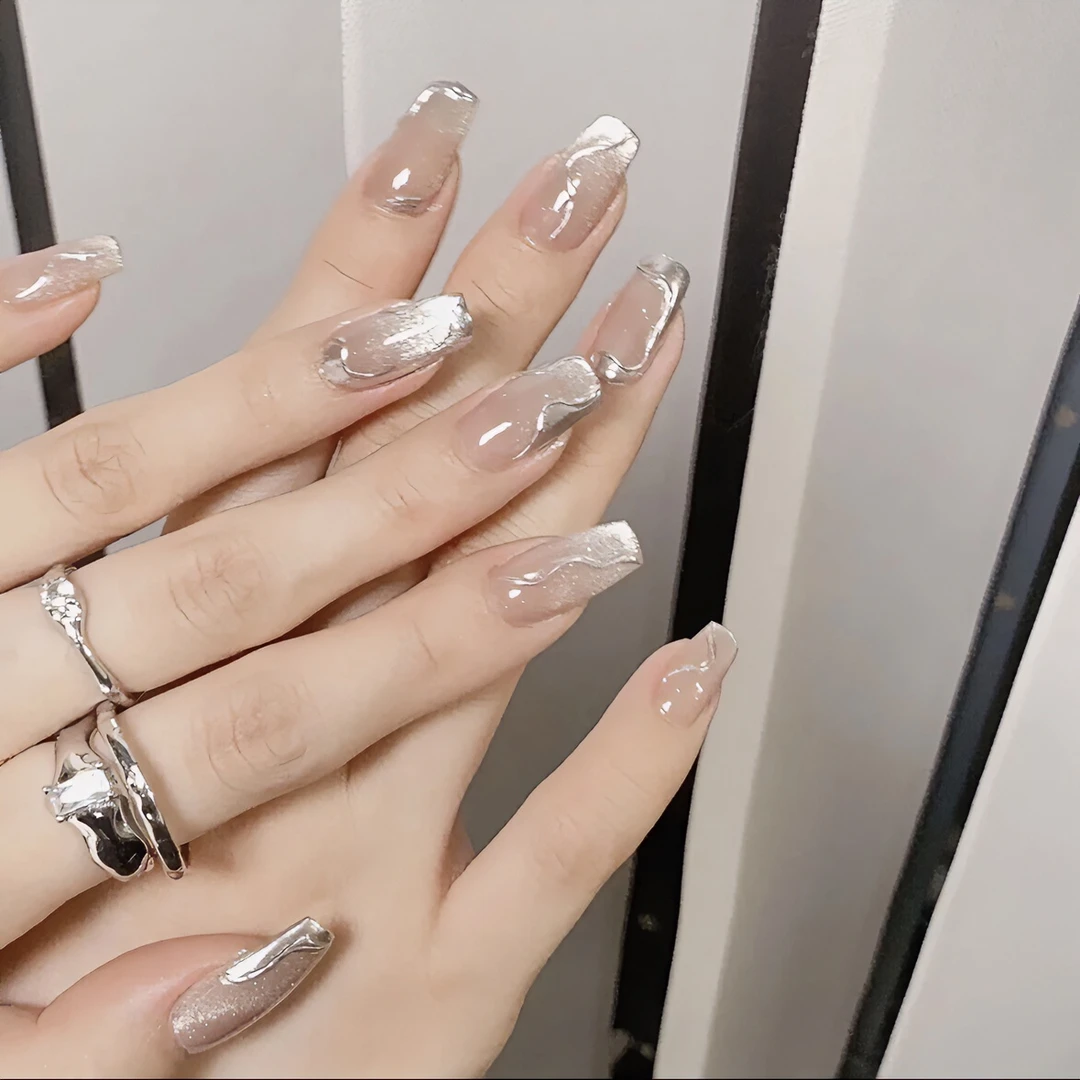 「银色山泉」纯手工穿戴甲光疗气质裸色穿戴式紧致冰透温柔爆闪猫眼