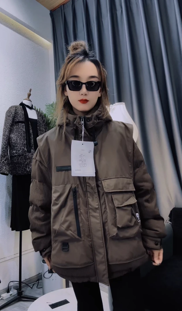 厚款男女同款羽绒服  Y8608   短款时尚户外休闲连帽加厚保暖冬季