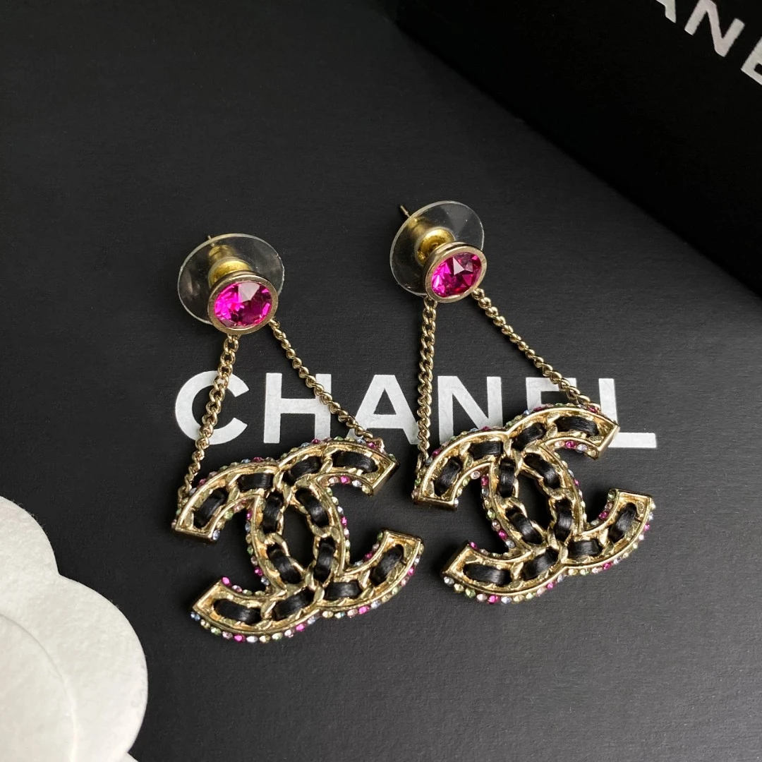 全新未使用 Chanel/香奈儿 经典双C logo金属彩钻皮穿链 耳环S671