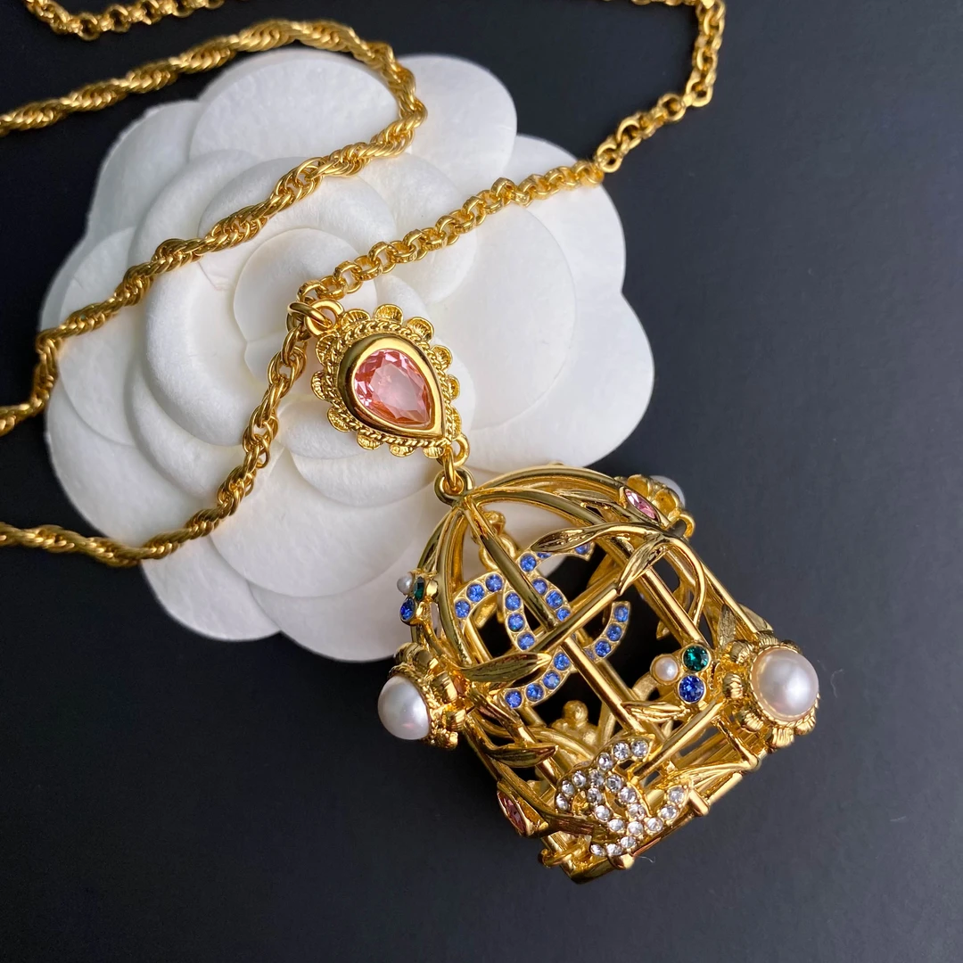 全新未使用 Chanel/香奈儿 22K新款 金色彩宝鸟笼镶钻项链 S1344