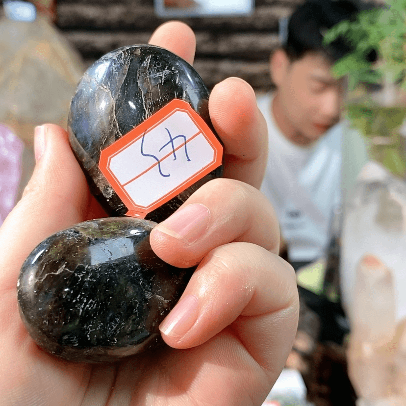 【闪购商品】水晶、未镶嵌随机1个………..