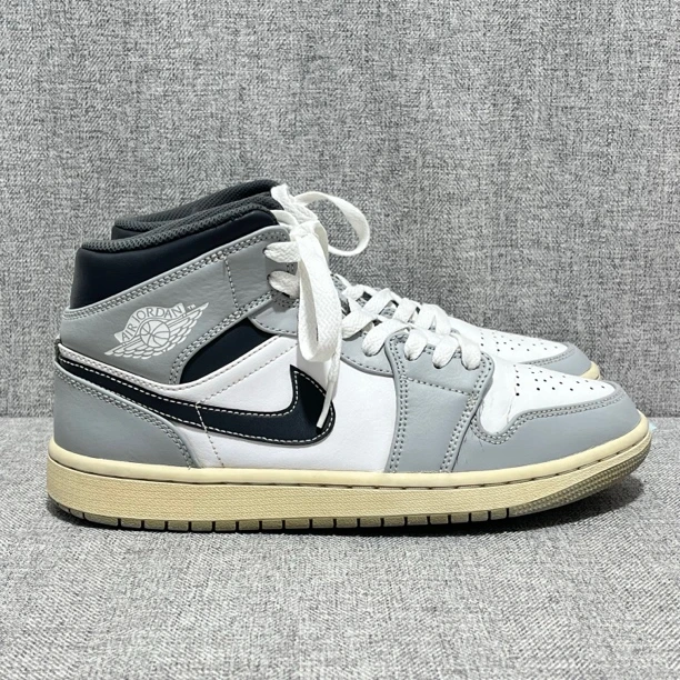 40.5码 Air Jordan 1 运动休闲鞋 小Dior 公价899 二手/鞋面裂纹