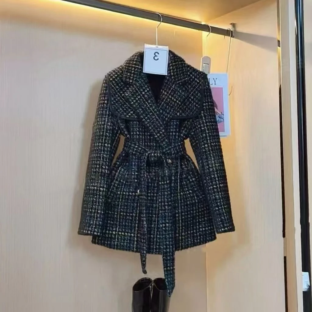 811秋冬新款减龄气质显高显瘦高级感外套女2024百搭上衣短款外套