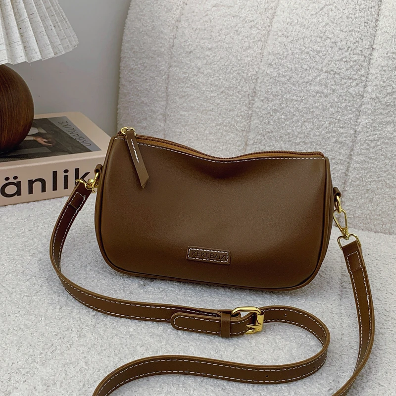 今年流行波士顿2025新款包包单肩斜挎包女百搭小包爆款枕头包背包