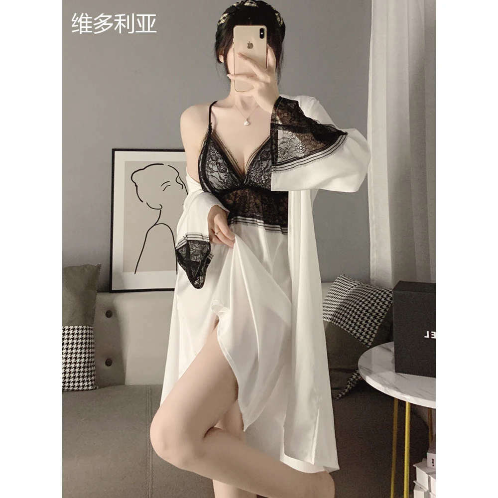 维多利亚轻奢真丝睡裙女性感吊带睡衣镂空蕾丝纯欲家居服带胸垫