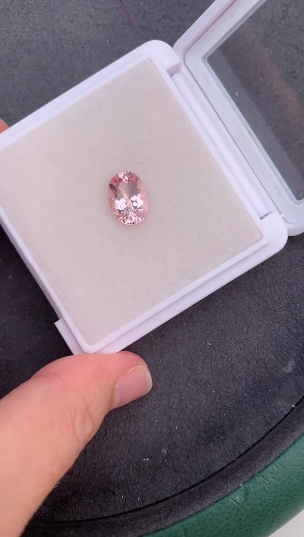 【闪购商品】绿柱石（摩根石）裸石未镶嵌2.7ct